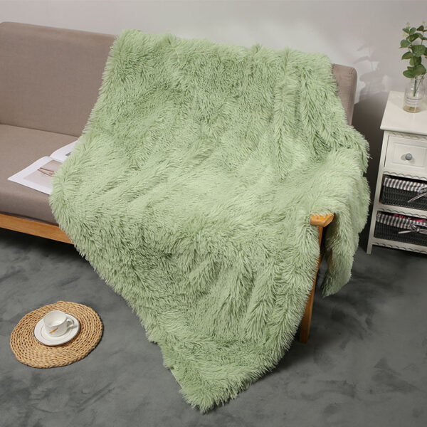 Long Hair Fluffy Shaggy Throw Blanket - Image 3