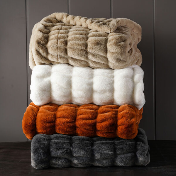 Double-sided Ripple Faux Fur Blanket
