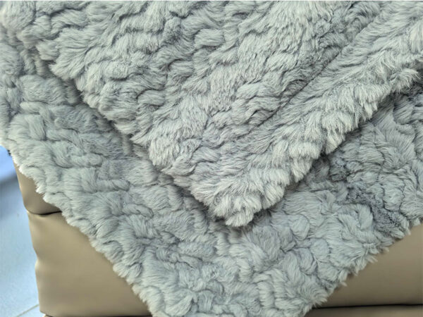 Child Faux Fur Blanket Set - Image 4