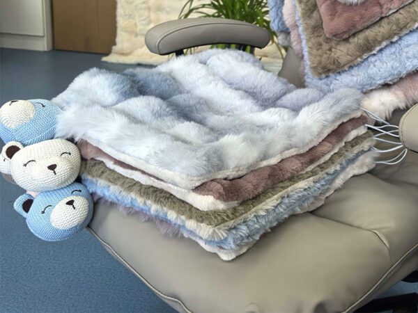 Child Faux Fur Blanket Set - Image 2