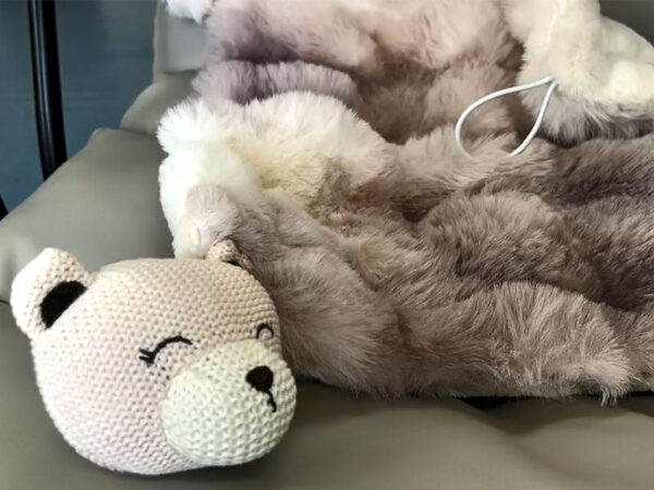Child Faux Fur Blanket Set - Image 6