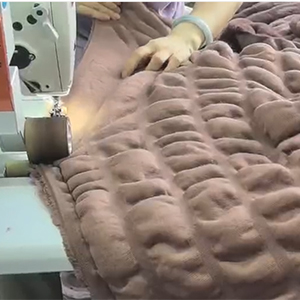 faux fur blanket stitching