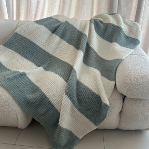 Bamboo Microfiber Blend Feather Yarn Blanket