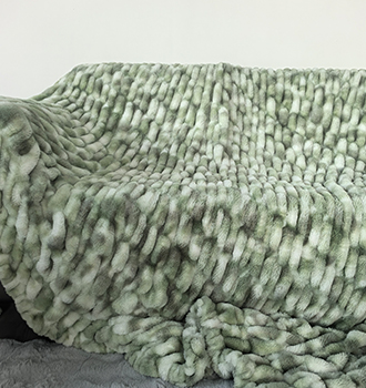 double-sided ruched faux fur blanket from Ecozymat