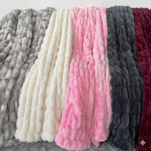 ruched fuax fur blanket