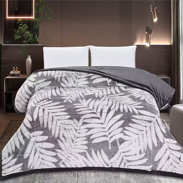 jacquard faux fur comforter set